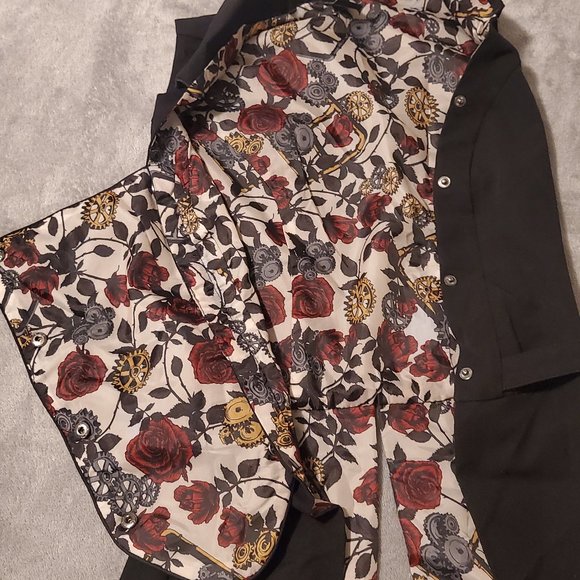 Floral Tailcoat Girls Long Vest - Picture 7 of 9